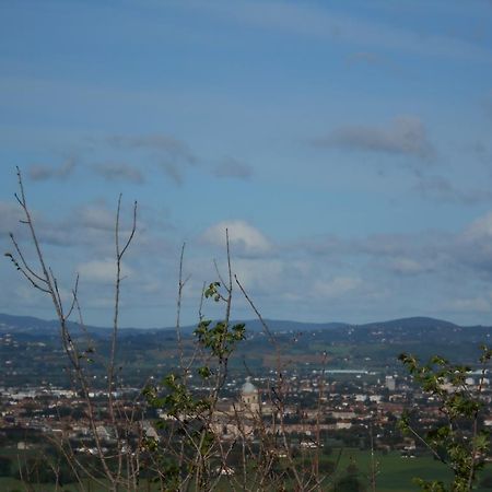 B&B Il Sentiero di Assisi Esterno foto