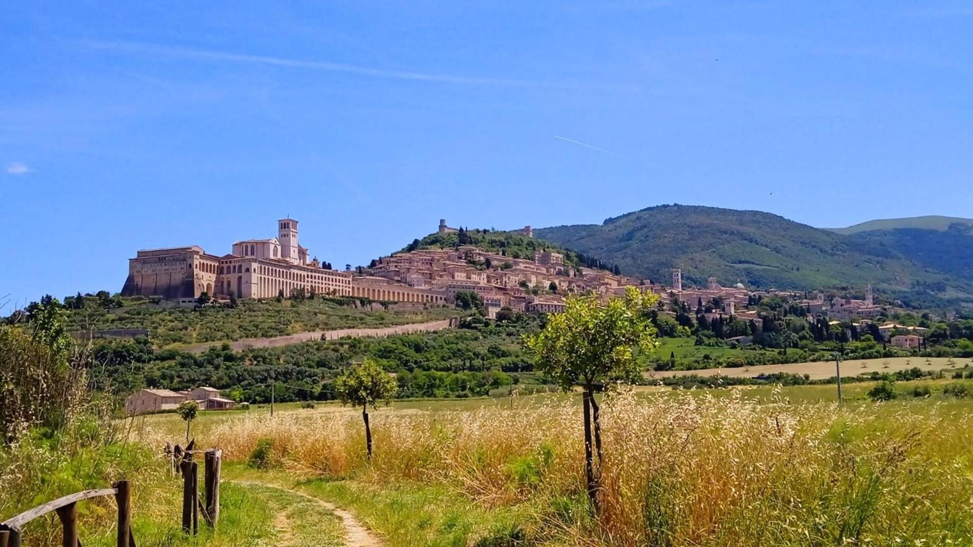 B&B Il Sentiero di Assisi Esterno foto
